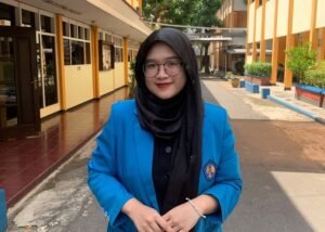 Balqis Bintang Paramita, lulusan Bisnis Digital S-1, Fakultas Teknologi Industri (FTI), ITN Malang, pada wisuda ke 74 periode II tahun 2025. (Foto: Istimewa)